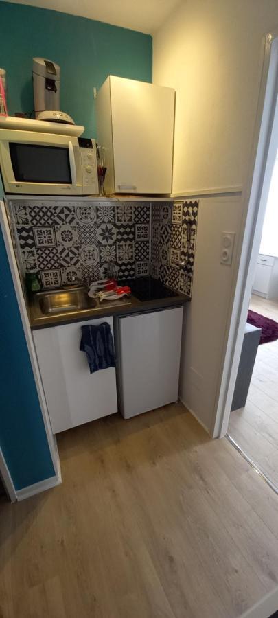 Le Zen -Studio Tout Equipe- Wifi Fibre- Centre Ville Avec Parking Tarbes Bagian luar foto